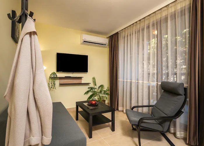 боров рай Apartamento *